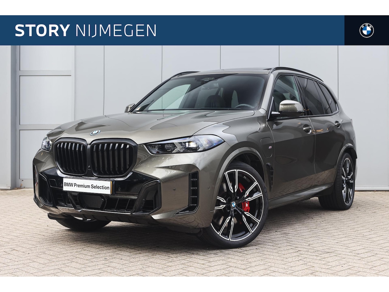 BMW X5 - xDrive50e M Sport Automaat / Panoramadak / Trekhaak / Bowers & Wilkins / Massagefunctie / - AutoWereld.nl