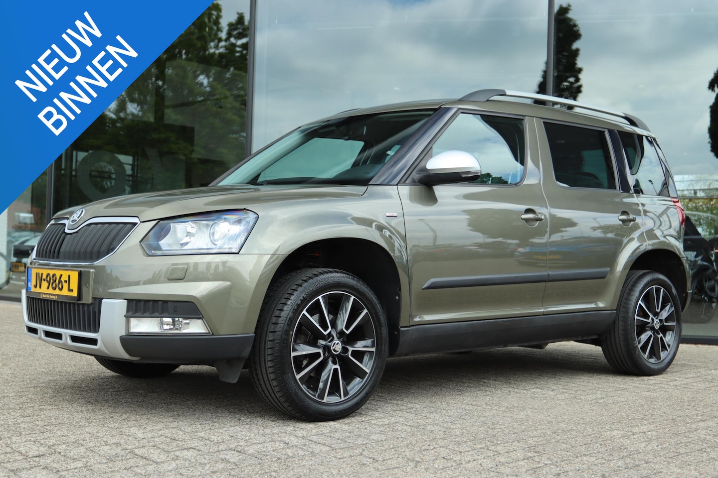 Skoda Yeti Outdoor - 1.4 TSI GREENTECH JOY | XENON | TREKHAAK | NAVI | CRUISE | CLIMATE - AutoWereld.nl