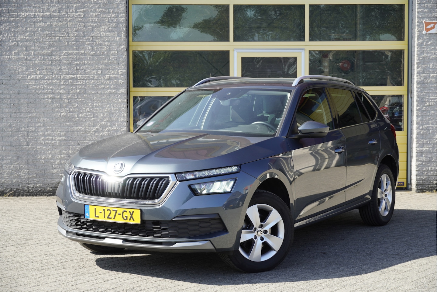 Skoda Kamiq - 1.0 TSI Ambition BJ2021 Lmv 16" | Led V+A | Pdc | App-Connect | Climate control | Cruise c - AutoWereld.nl