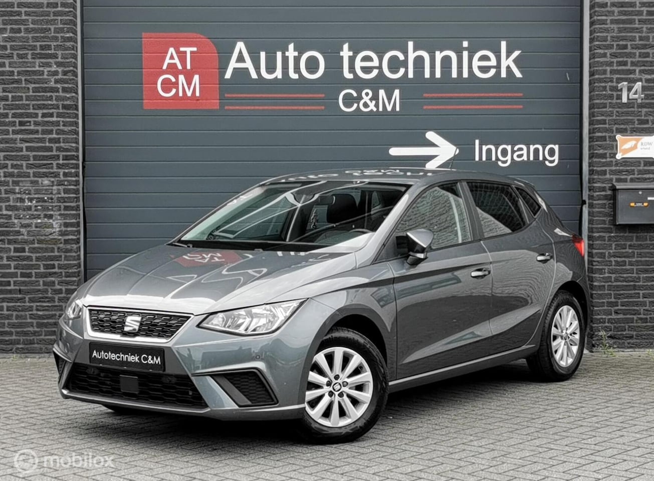 SEAT Ibiza - 1.0 TSI STYLE/116PK/DSG/CAMERA/PDC/NAVI/CARPLAY/ - AutoWereld.nl