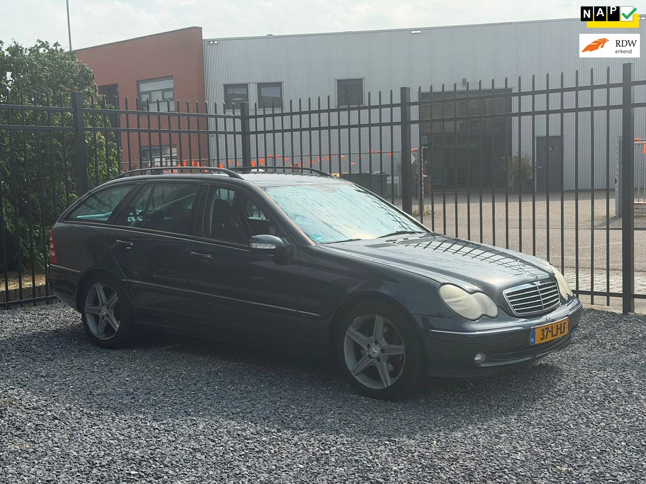 Mercedes-Benz C-klasse Combi - 180 Elegance AUTOMAAT!AIRCO!APK!INRUILKOOPJE! - AutoWereld.nl