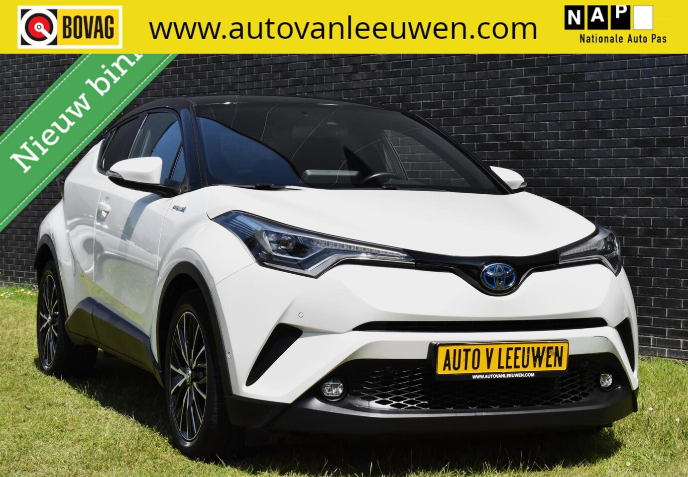 Toyota C-HR - 1.8 Hybrid Executive Bi-Tone MATRIX/LED/CAMERA/VOL MET OPTIES! - AutoWereld.nl
