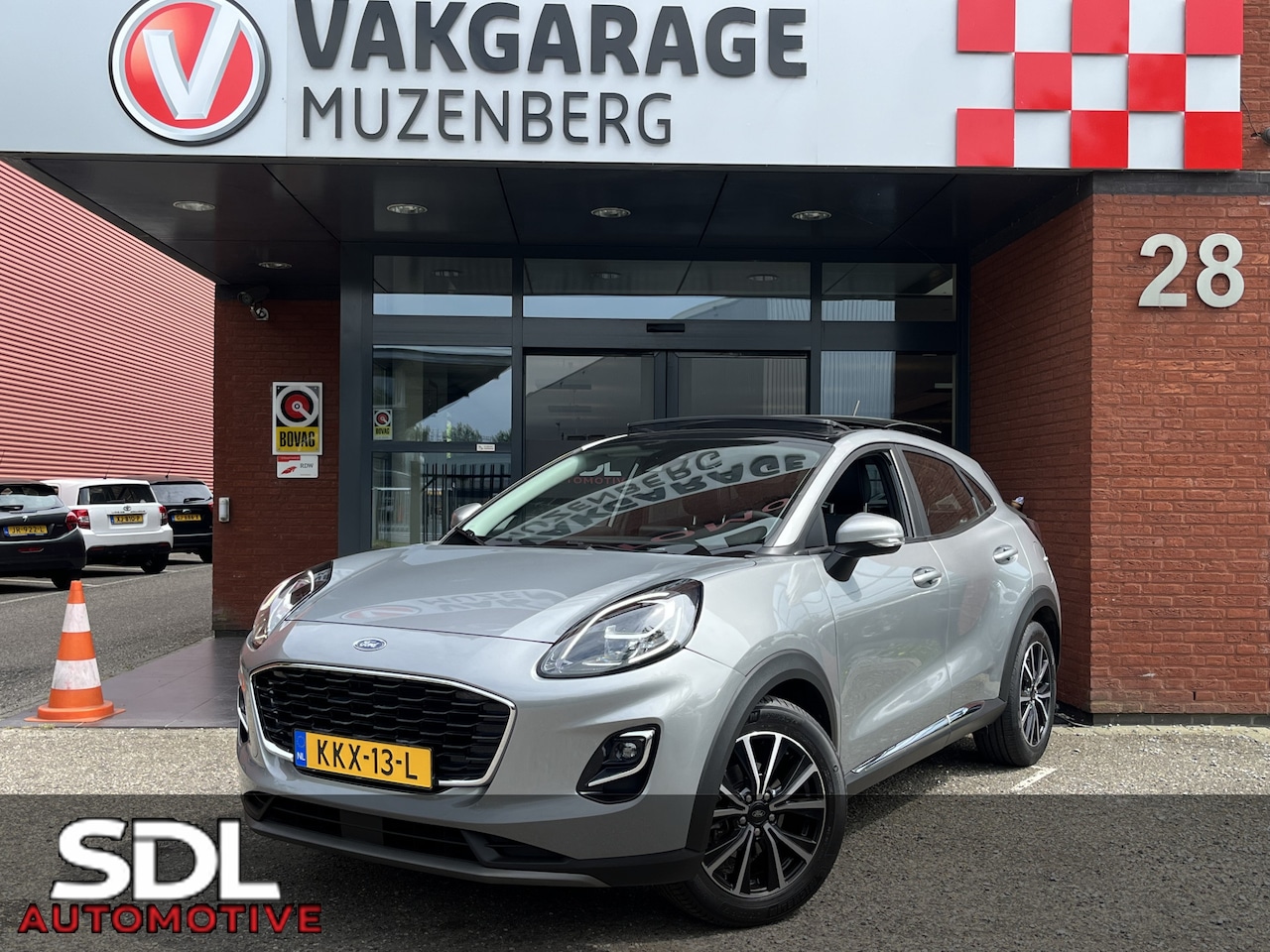 Ford Puma - 1.0 EcoBoost Hybrid Titanium X // PANO SCHUIF DAK // NAVI // PDC // STOEL + STUUR VERWARMI - AutoWereld.nl