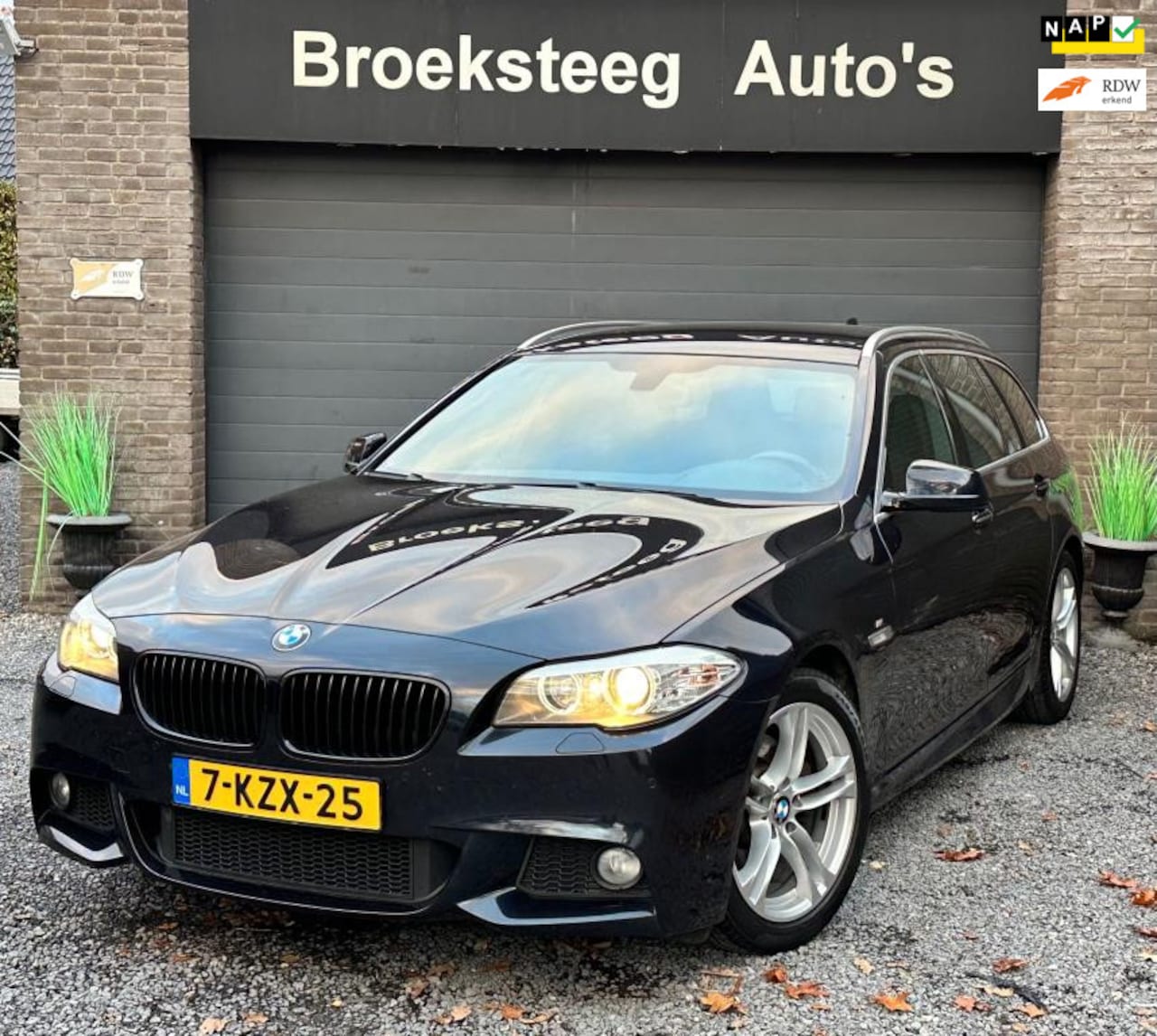 BMW 5-serie Touring - 520i High Executive netteauto/keurigonderhouden/Trekhaak - AutoWereld.nl