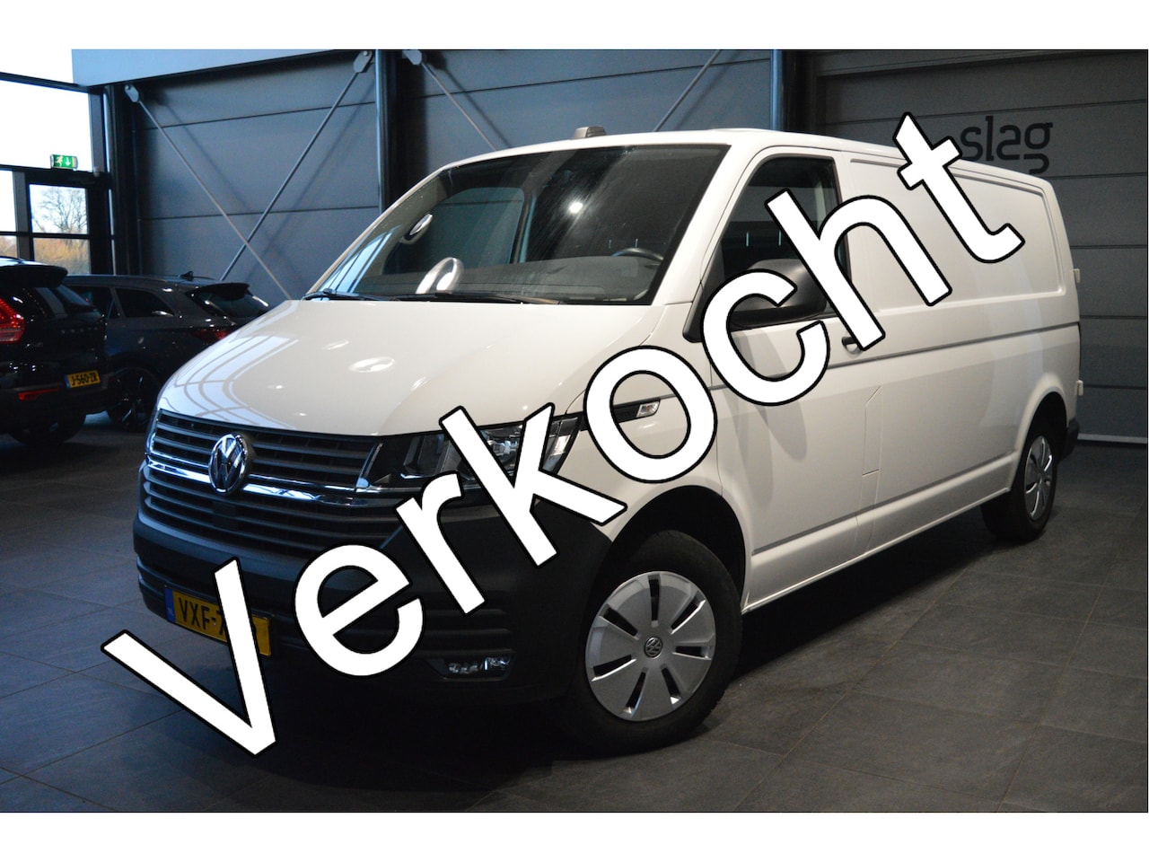 Volkswagen Transporter - 2.0 TDI L2H1 airco navi pdc cruise trekhaak 150 pk !! - AutoWereld.nl