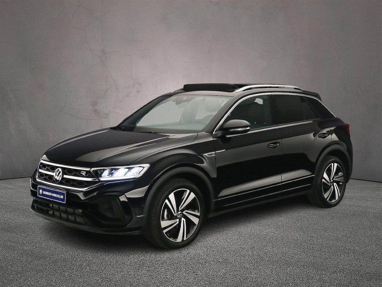 Volkswagen T-Roc - R-Line 1.5 TSI 150pk DSG Automaat Panoramadak, Adaptive cruise control, LED koplampen, App - AutoWereld.nl