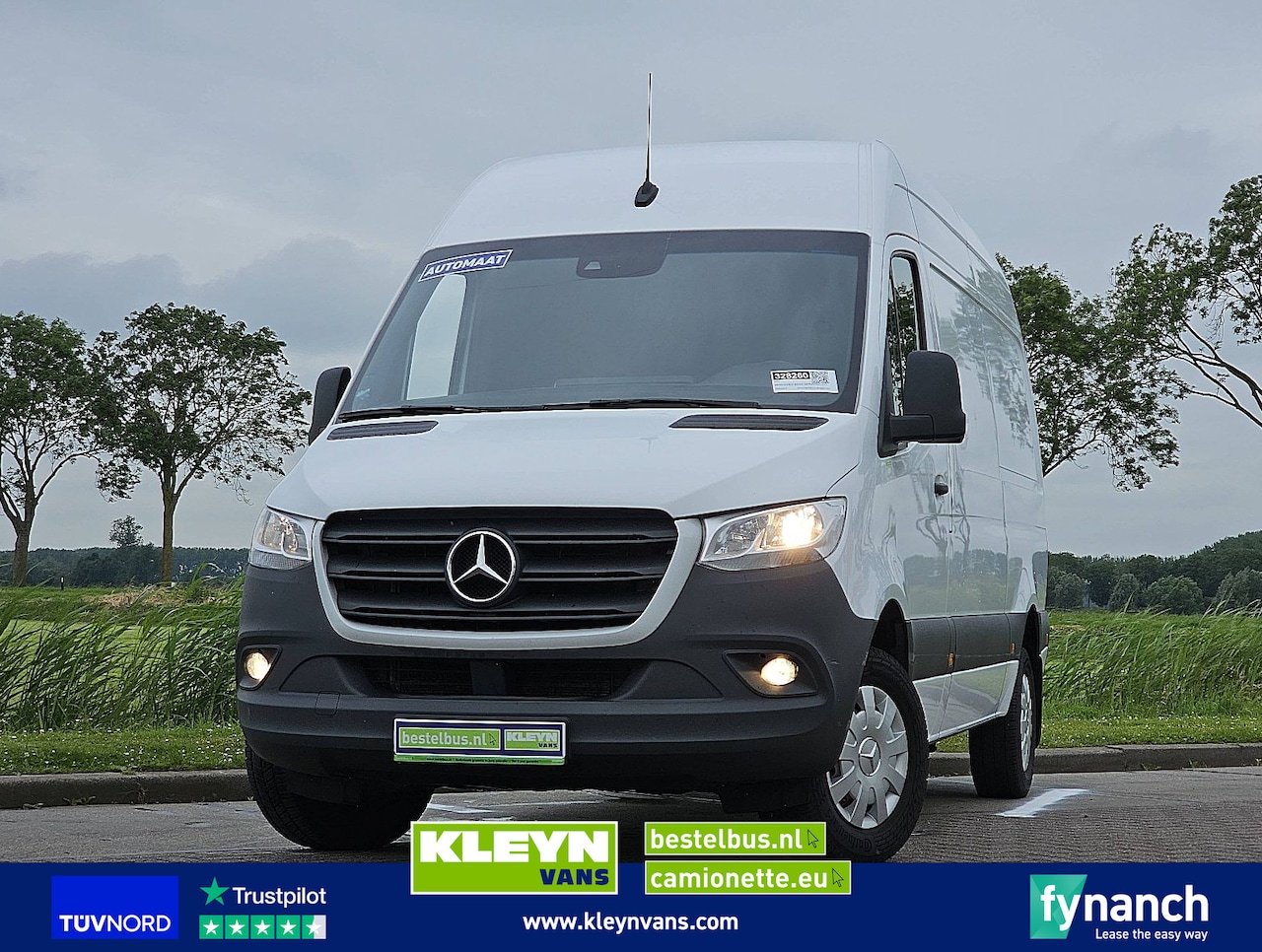 Mercedes-Benz Sprinter - 317 L2H2 RWD Navi Euro6! - AutoWereld.nl