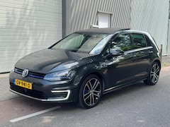 Volkswagen Golf - 1.4 TSI GTE