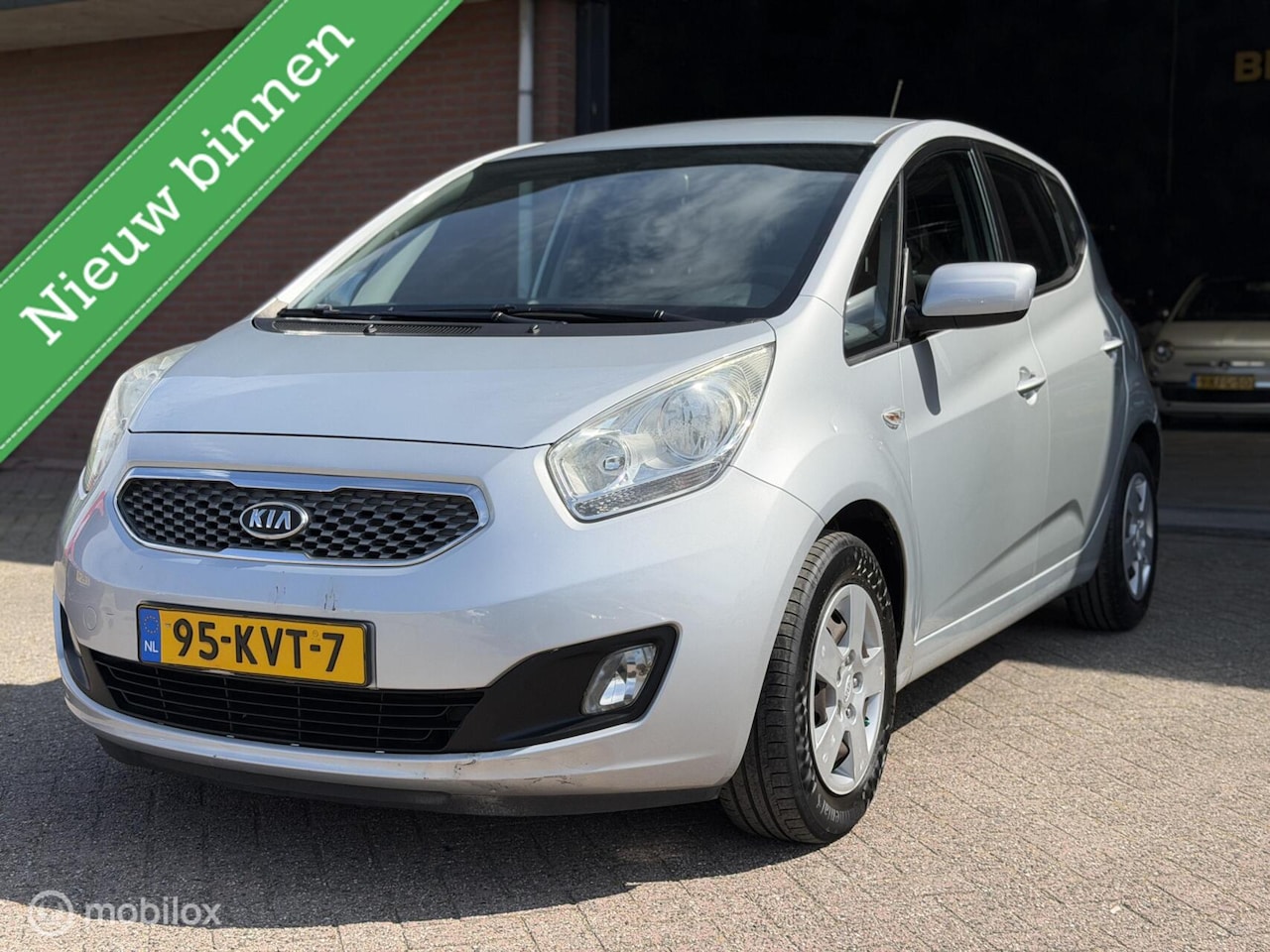 Kia Venga - 1.6 CVVT X-ecutive AUTOMAAT|AIRCO|PDC|BOEKJES|NAP!! - AutoWereld.nl