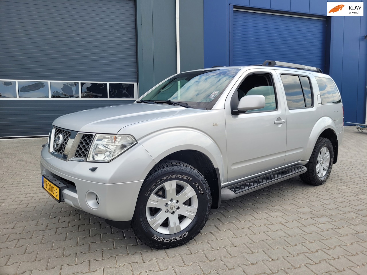 Nissan Pathfinder - 2.5 SE Comfort Grijskenteken - AutoWereld.nl
