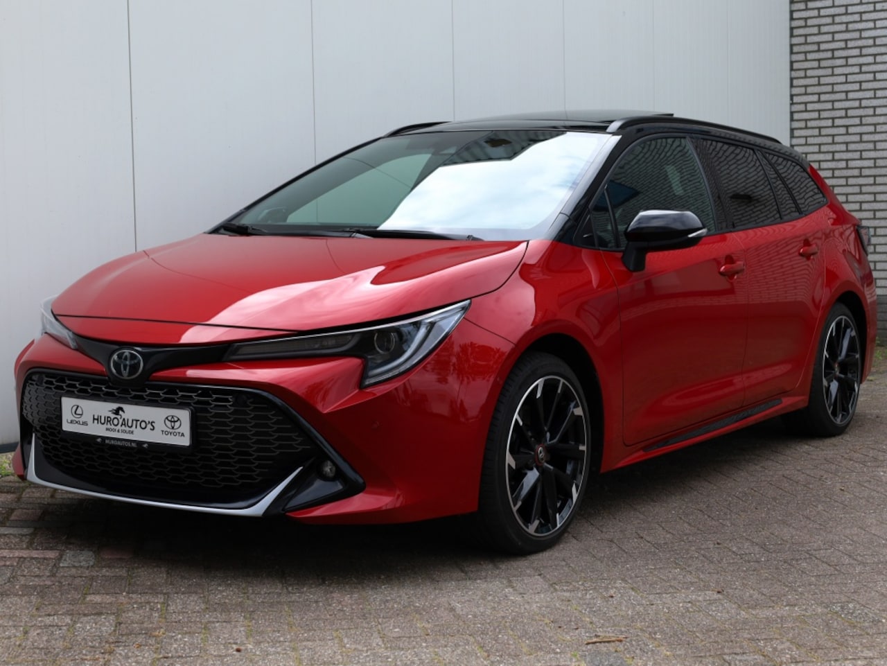 Toyota Corolla Touring Sports - 2.0 Hyb GR-Sport Plus | Panoramadak | Vol Leder | JBL - AutoWereld.nl