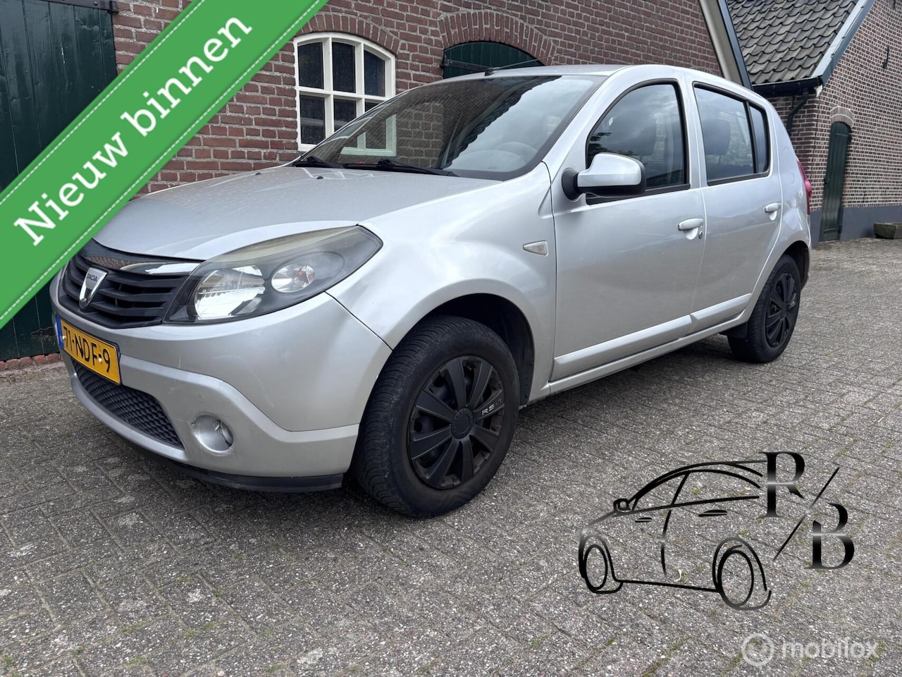 Dacia Sandero - 1.2 Blackline AIRCO NIEUWE APK - AutoWereld.nl