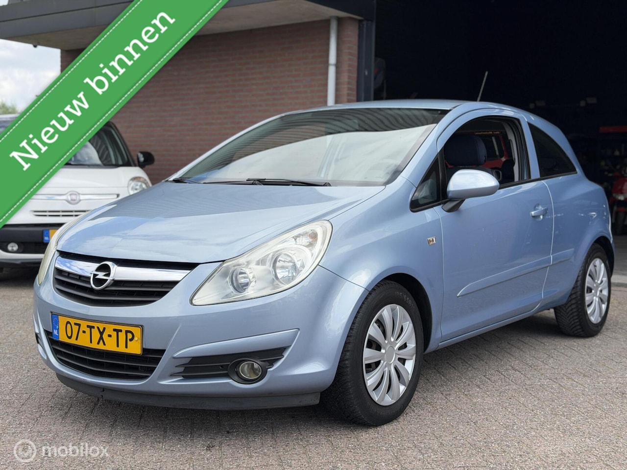 Opel Corsa - 1.2-16V Enjoy AUTOMAAT|AIRCO|APK!! - AutoWereld.nl
