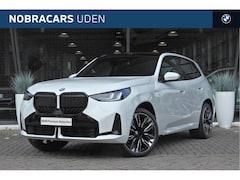 BMW X3 - 30e xDrive M Sport Automaat / Panoramadak / Trekhaak / Sportstoelen / Adaptief onderstel /
