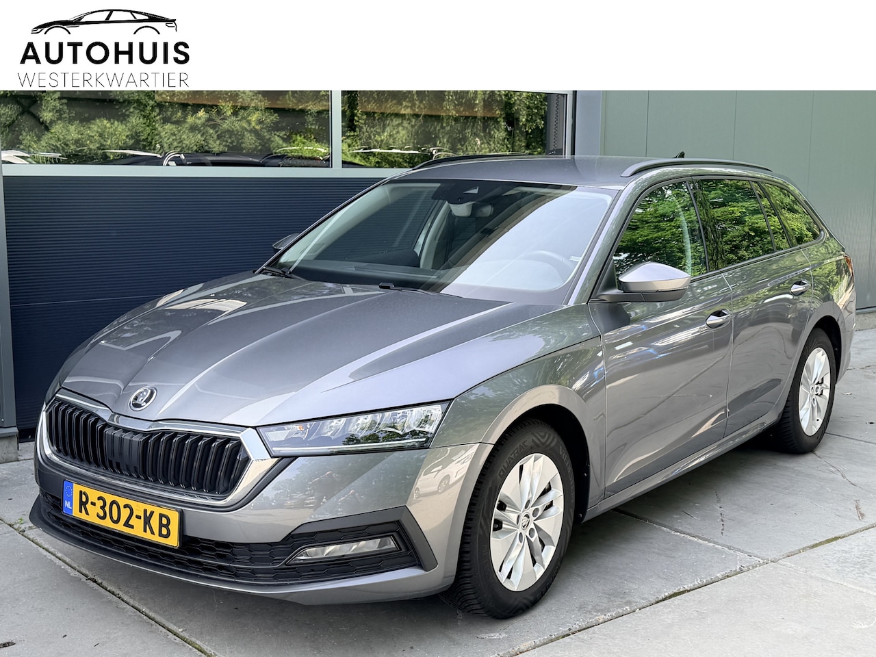 Skoda Octavia Combi - 1.5 e-TSI 150pk DSG Business Edition Climate Control Stoelverwarming Trekhaak 1500kg Trekg - AutoWereld.nl