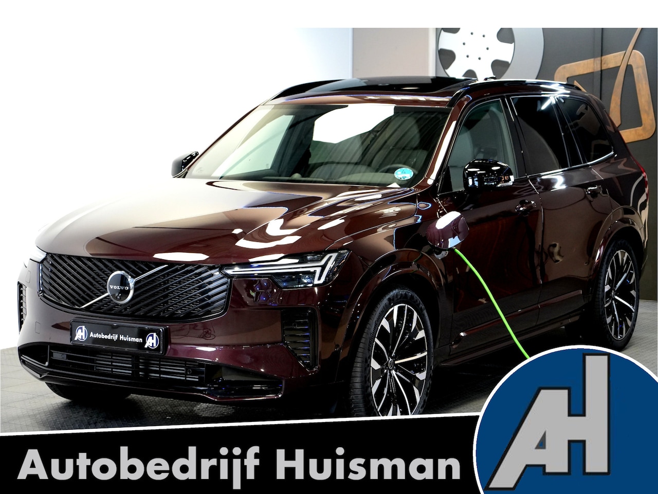 Volvo XC90 - 2.0 T8 AWD 335kW/456pk Aut8 Recharge Ultra Dark 7P LUCHTVERING + BOWERS&WILKINS + EL. TREK - AutoWereld.nl