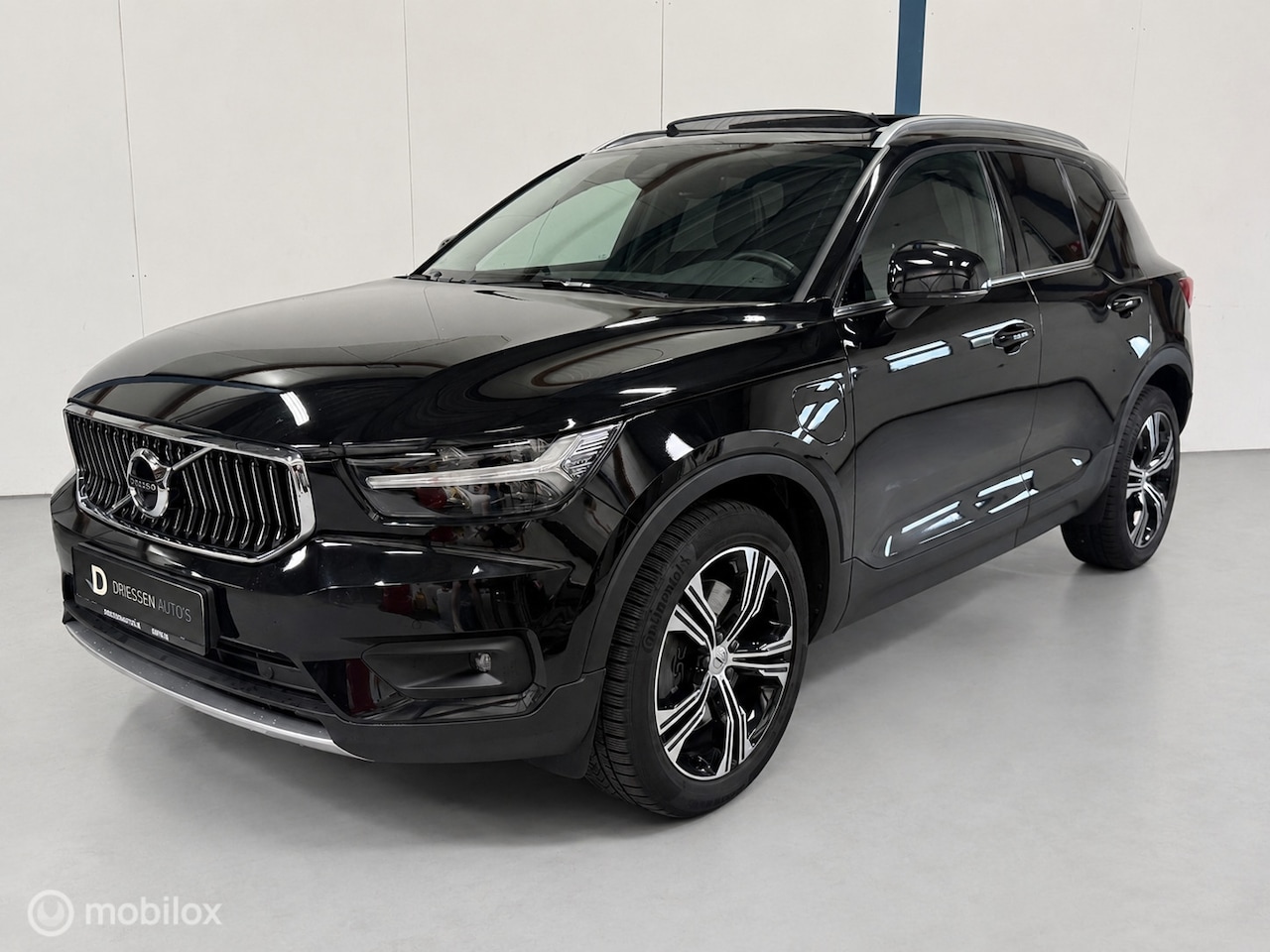 Volvo XC40 - 1.5 T5 Twin Engine Inscription PANO / ACC - AutoWereld.nl