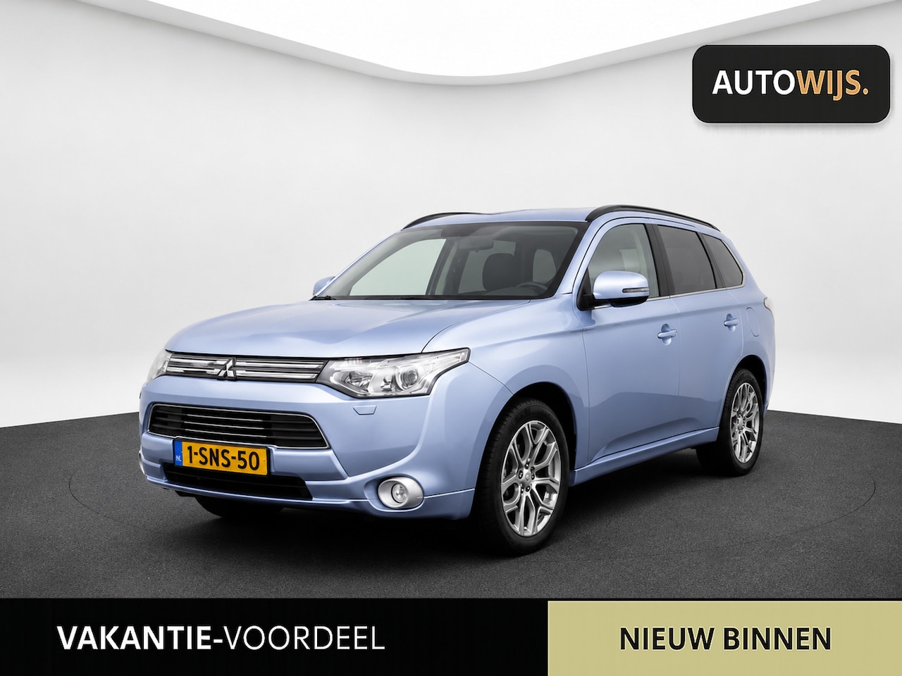 Mitsubishi Outlander - 2.0 PHEV Instyle+|PANO|LEDER|TREKHAAK|CAMERA|NL AUTO|GOED ONDERHOUDEN - AutoWereld.nl