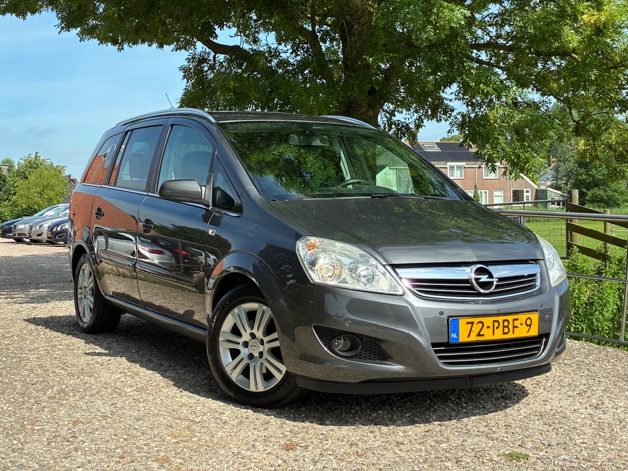 Opel Zafira - 1.8 Cosmo |7-Persoons + Half leder + Cruise + Clima nu € 2.975,-!!! - AutoWereld.nl