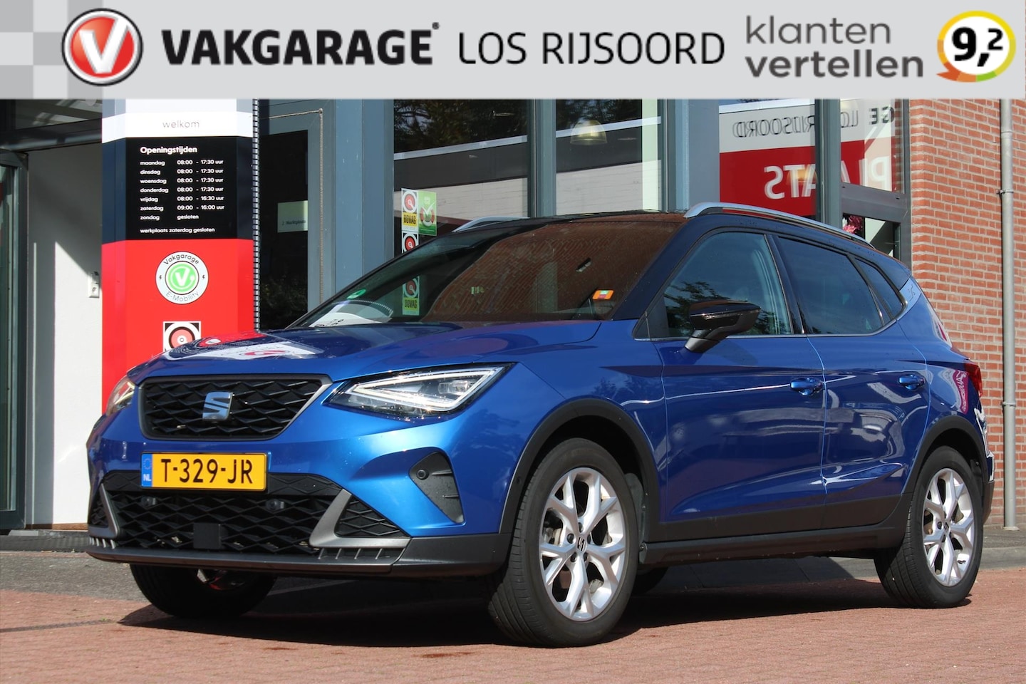 SEAT Arona - 1.0 TSI *FR* | Camera | Adaptive Cruise & Climate Control | Stoelverwarming | Carplay | Na - AutoWereld.nl