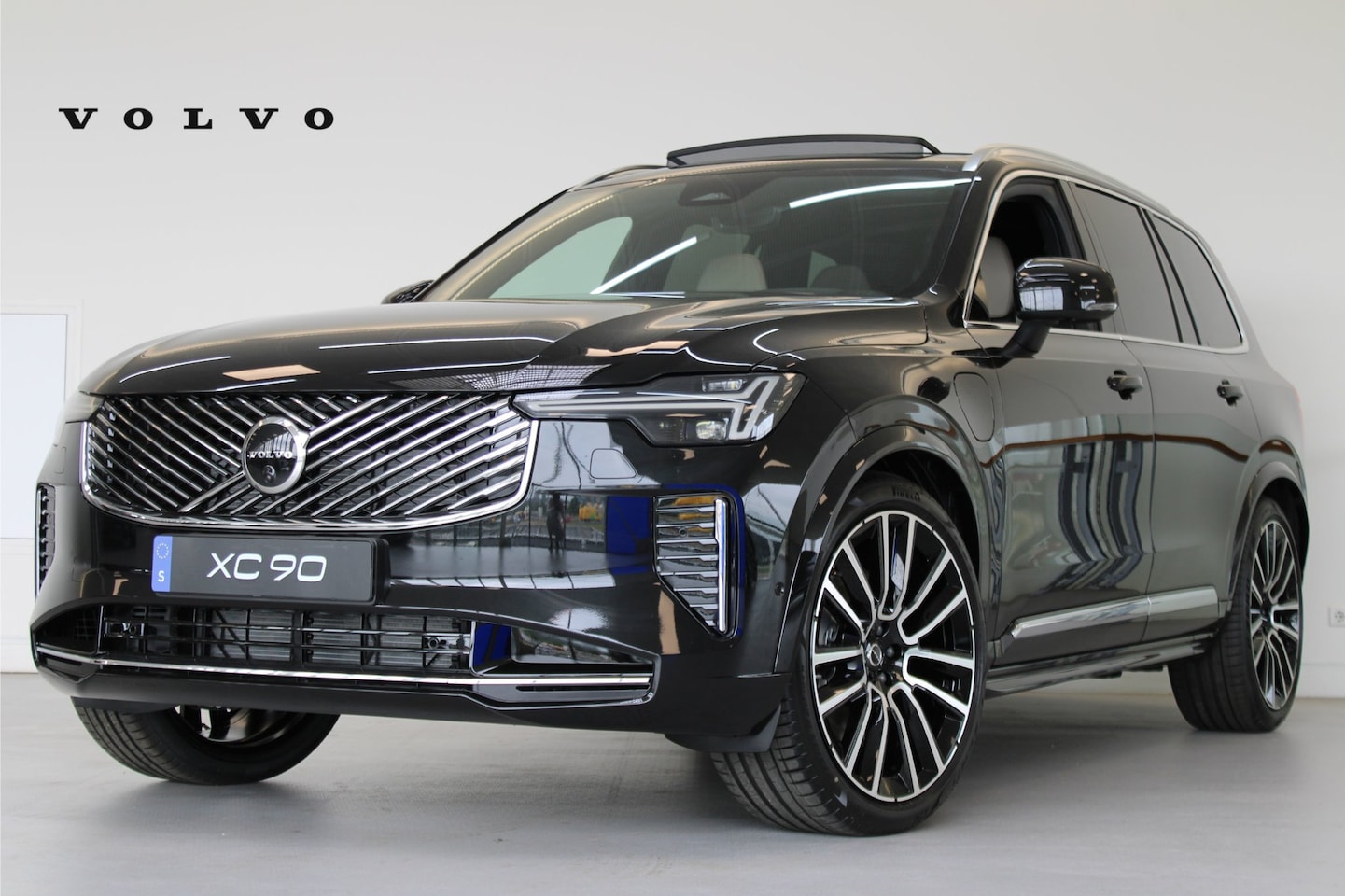 Volvo XC90 - T8 406PK AWD Ultra Bright Executive | 22" | Massage/ventilatie | Luchtvering | Gelam. glas - AutoWereld.nl