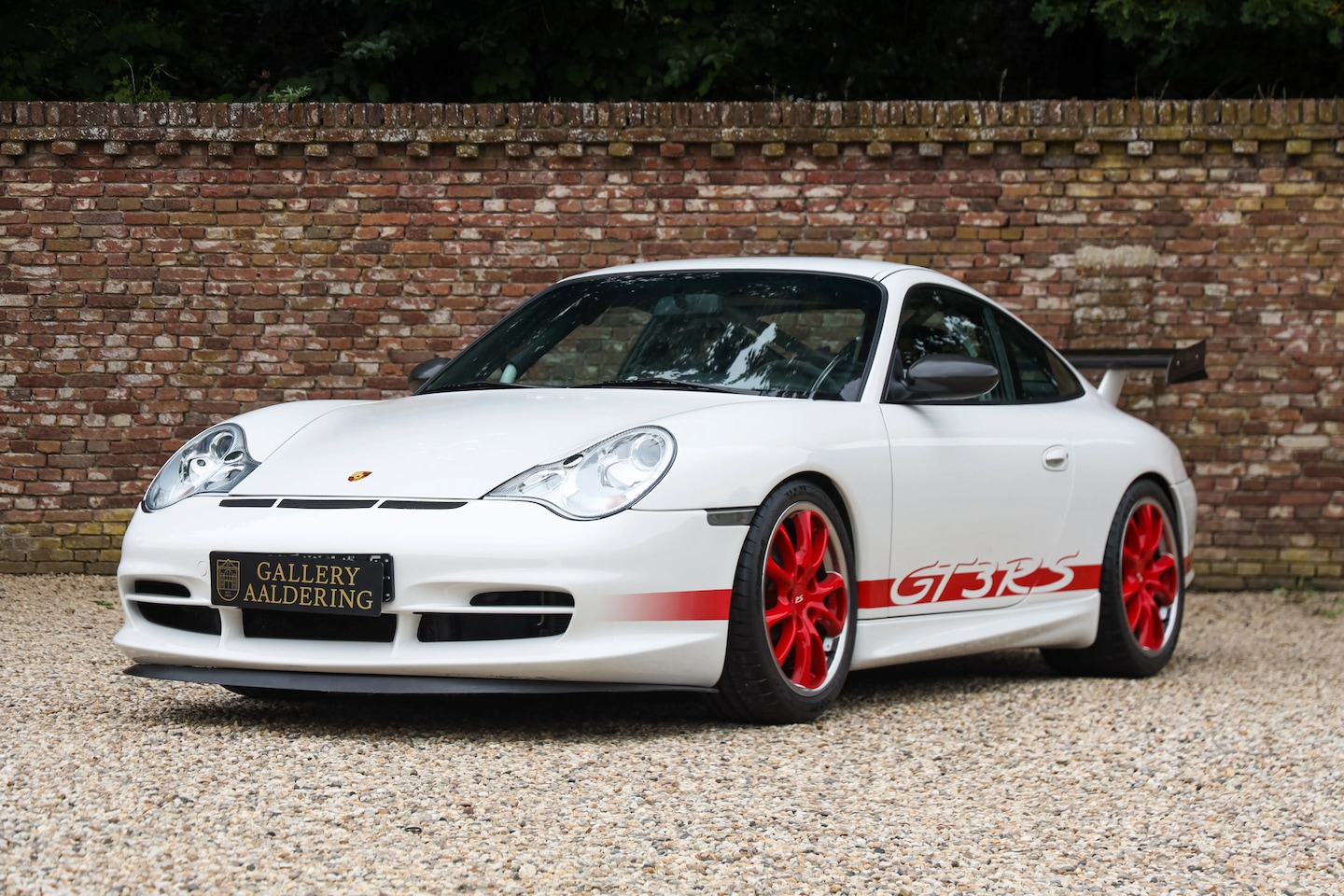 Porsche 911 - 996.2 GT3 RS "39.000 kilometers" The 996.2 GT3 RS is becoming rare - One of the most limit - AutoWereld.nl