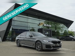 BMW 5-serie - 520i 184pk M-sport Schuifdak *BTW* Comfortstoelen Individual Sfeerverlichting NLauto 1e Ei