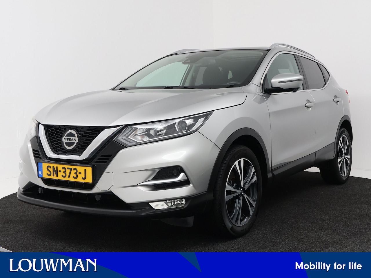 Nissan Qashqai - 1.2 N-Connecta | Panoramadak | 360 Camera | Navigatie | - AutoWereld.nl