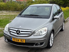 Mercedes-Benz B-klasse - 170 5-Drs Airco Electric pakket Audio/CD LMV 17"Leder/Stof ABS TCS ESP EBD Trekhaak Dealer