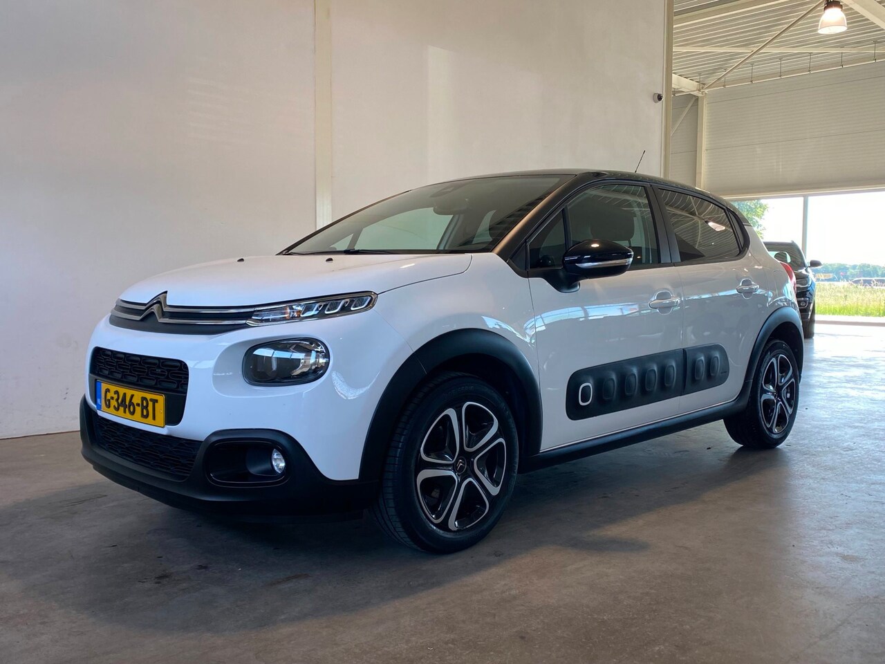 Citroën C3 - 1.2 PureTech Trekhaak NL-auto - AutoWereld.nl
