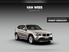 BMW X1 - xDrive25i Executive | 2e eigenaar | Harman Kardon | Camera | Keyless entry | Xenon adaptie
