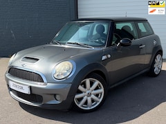 MINI 3-Deurs - 1.6 Cooper S Chili AUTOMAAT/VOLONDERHOUD/CRUISE/STOELVERWARMING