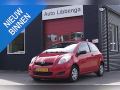 Toyota Yaris - 1.0 VVTi Acces STUURBEKR. / CENTR. VERGR. / ELEKTR. RAMEN / AUDIO INSTALLATIE / NIEUWSTAAT
