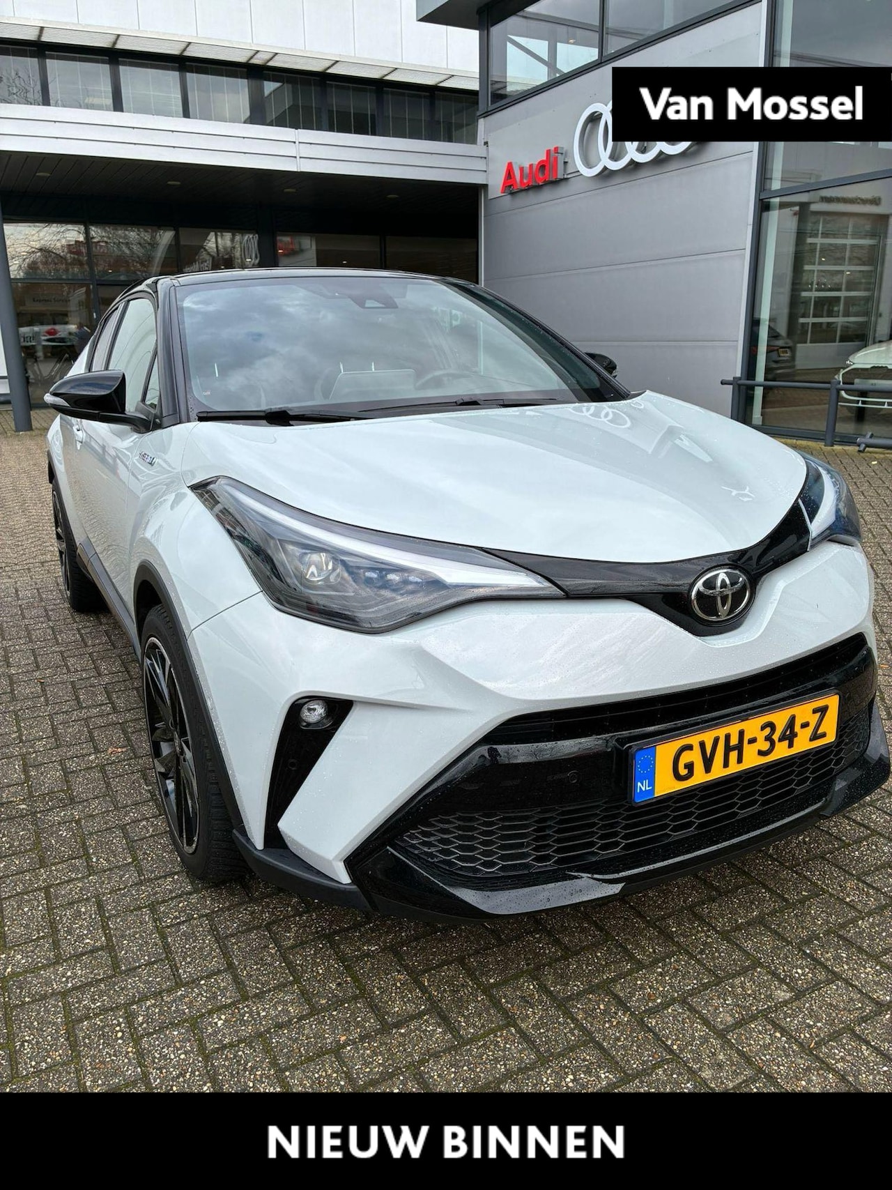 Toyota C-HR - 2.0 Hybrid GR-Sport | Stoelverwarming | JBL audio | 19" Lichtmetalen velgen | Cruise Contr - AutoWereld.nl