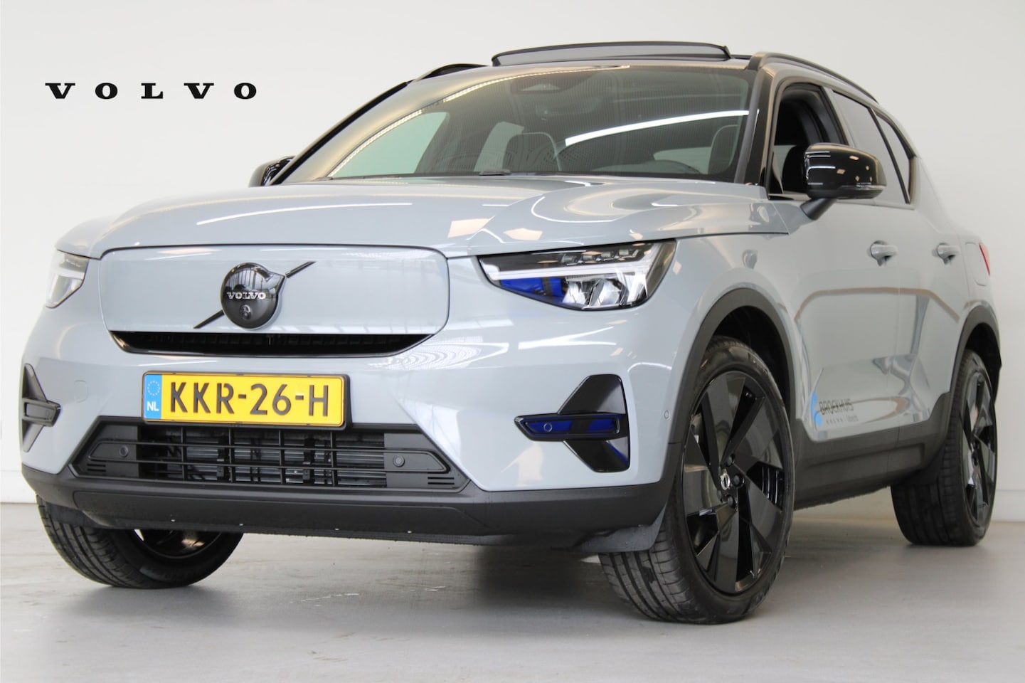 Volvo EX40 - Ext. Range Europa Ultra Black Edition | Privacy glas | Power Seats | Pano-dak | Nubuck - AutoWereld.nl