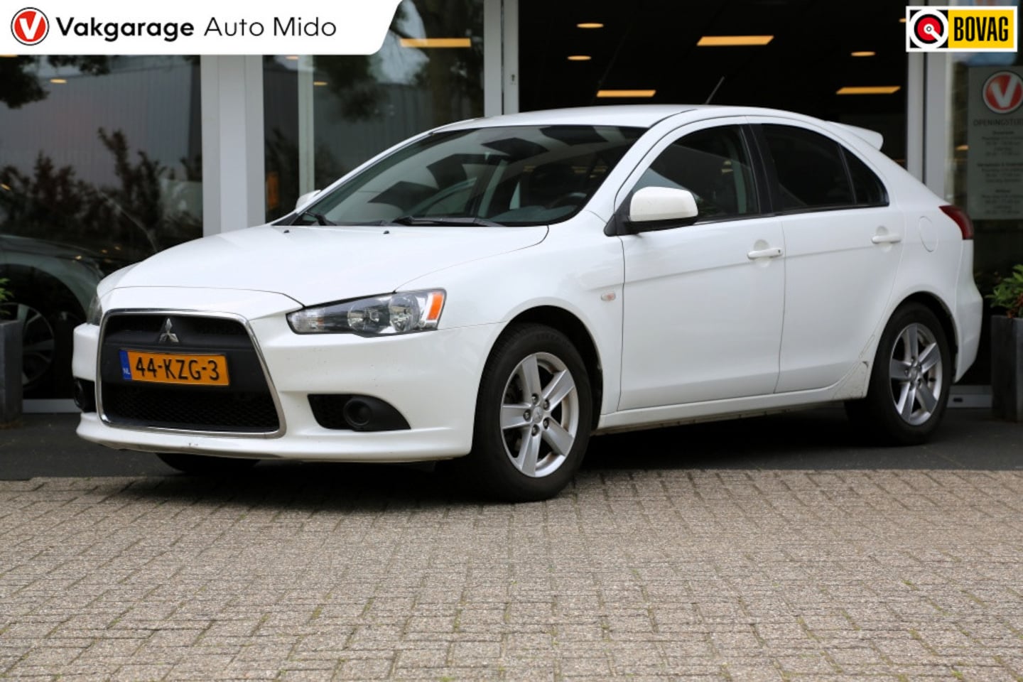 Mitsubishi Lancer Sportback - 1.5 Edition One | Trekhaak | 2e eigenaar - AutoWereld.nl