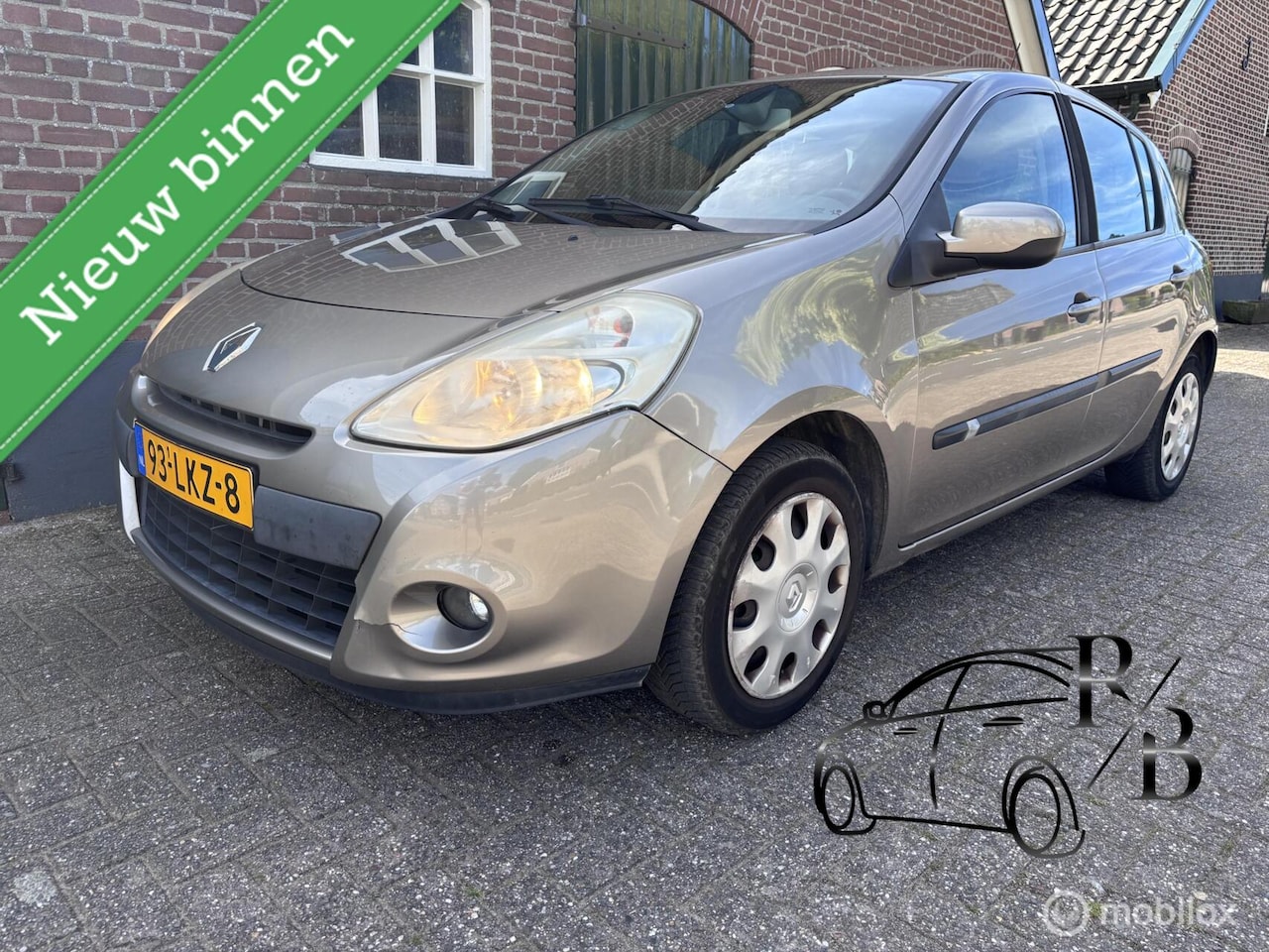 Renault Clio - 1.2 Sélection Business NIEUWE DISTRIB APK AIRCO - AutoWereld.nl