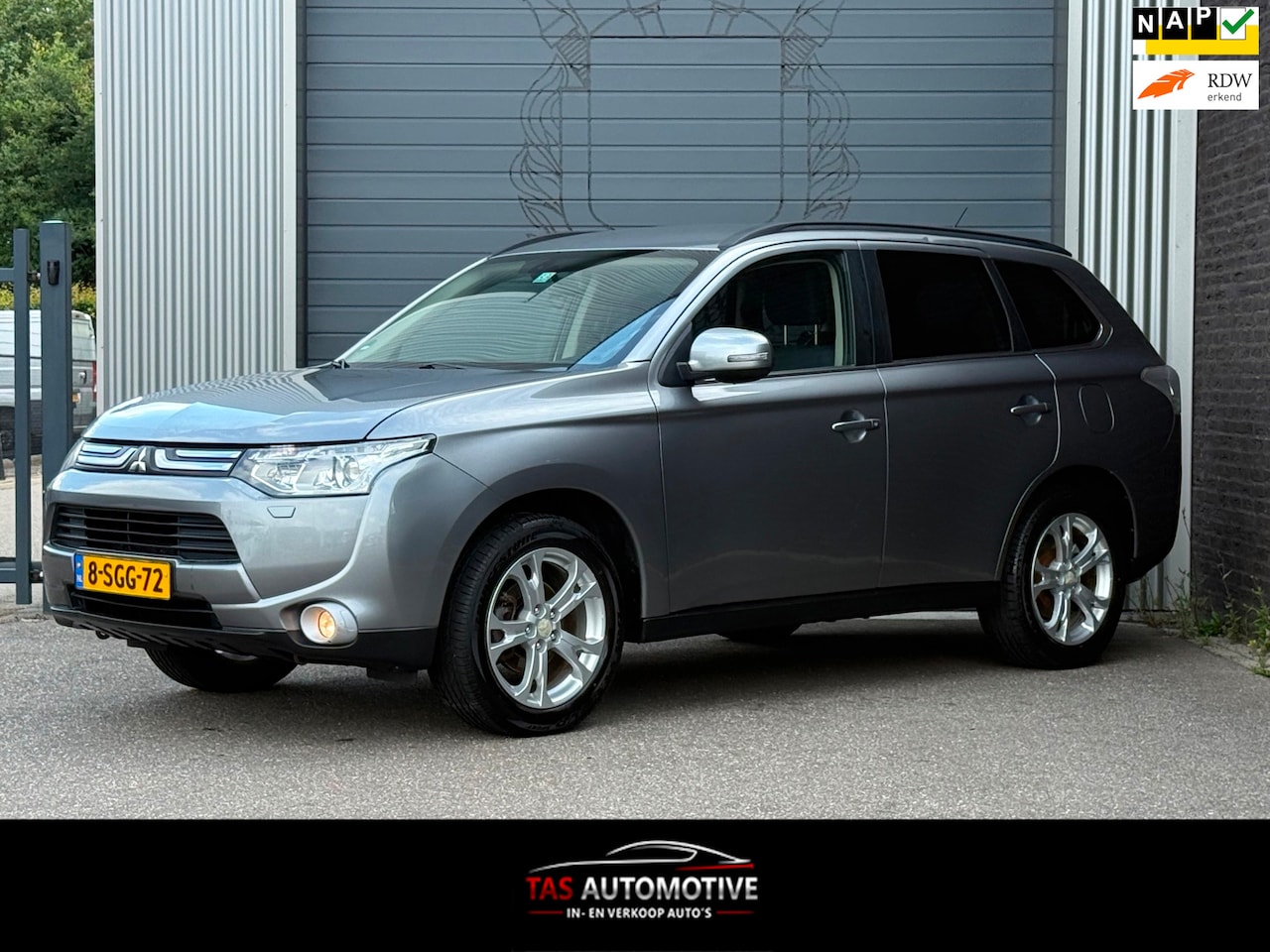 Mitsubishi Outlander - 2.0 Intense+ 7p AUTOMAAT/CRUISE/CLIMA - AutoWereld.nl