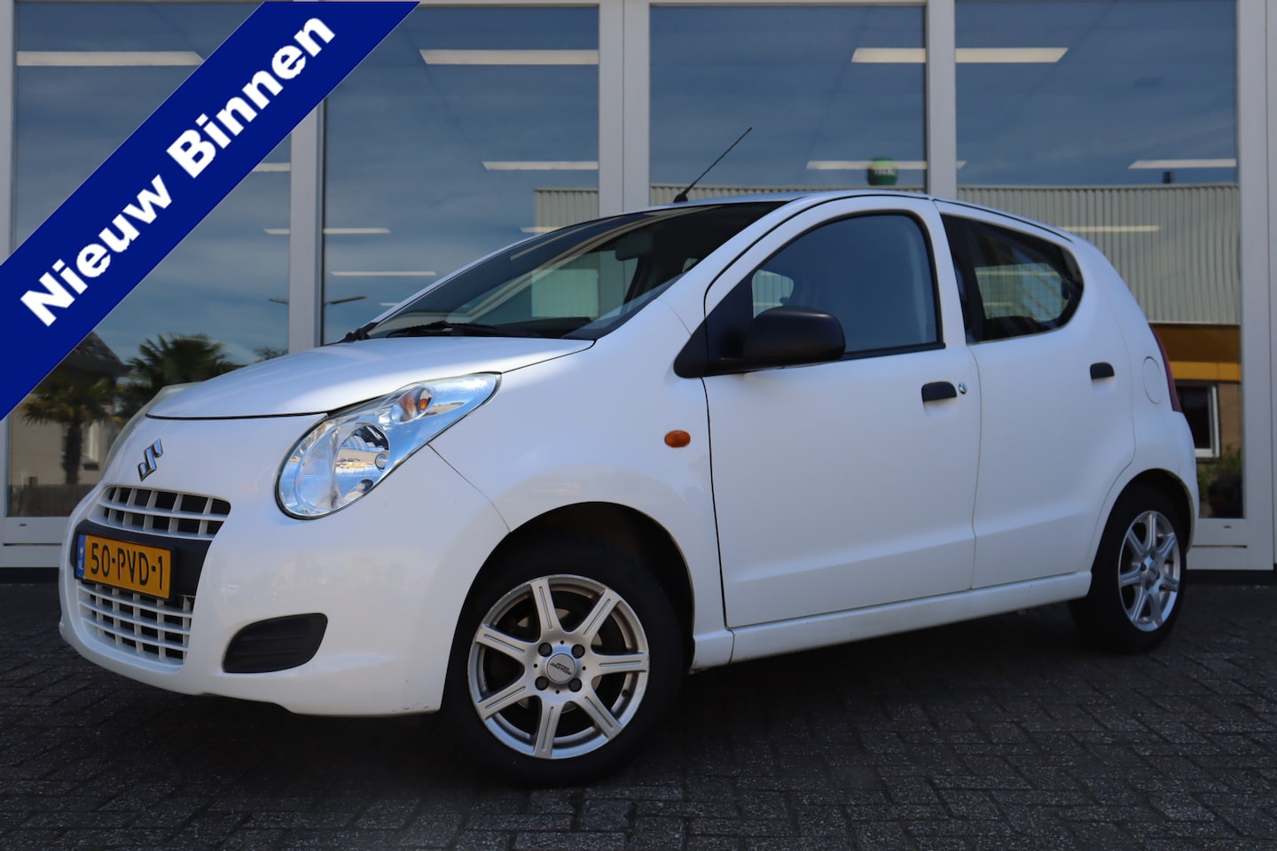 Suzuki Alto - 1.0 Comfort Plus 1.0 Comfort Plus, Apple Carplay, Airco, PDC A, LMV, NAVI, Prijs Is Rijklaar Inclusief Nieu - AutoWereld.nl