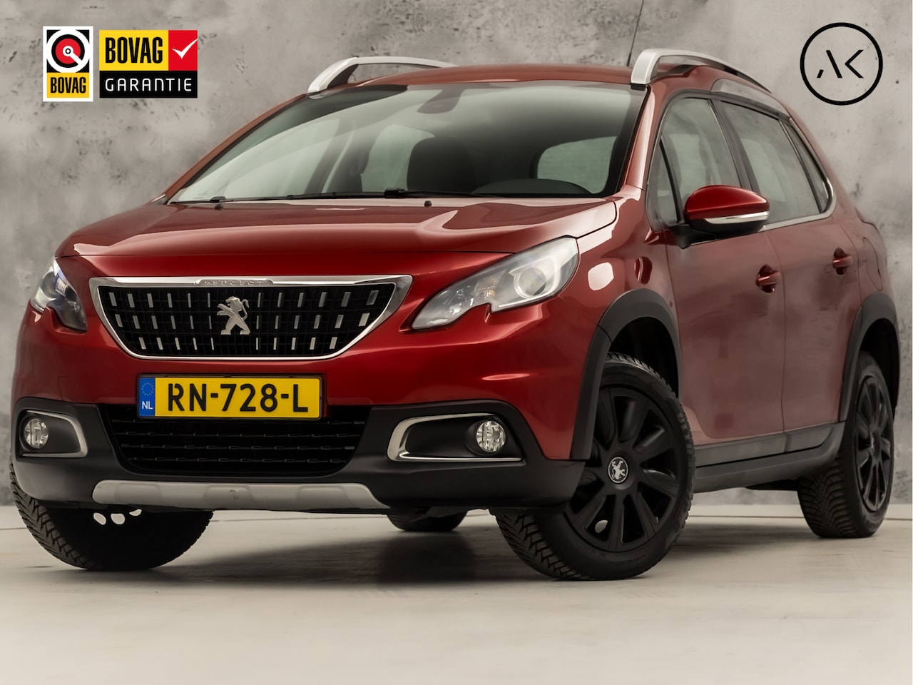 Peugeot 2008 - 1.2 PureTech Allure (APPLE CARPLAY, NAVIGATIE, CAMERA, CLIMATE, LEDER, SPORTSTOELEN, TREKH - AutoWereld.nl