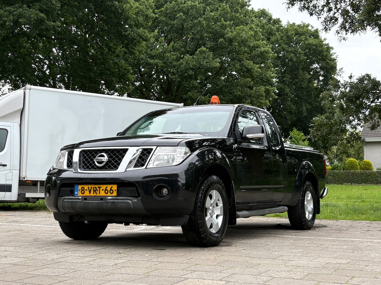 Nissan Navara - 2.5 dCi SE King Cab AIRCO, Trekhaak 3000 KG, cruise control *EXPORT* Volkswagen Amarok, To - AutoWereld.nl