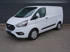 Ford Transit Custom - 131pk Automaat L1H1 Trend Apple Carplay Camera Cruise control Trekhaak Stoel & voorruit ve