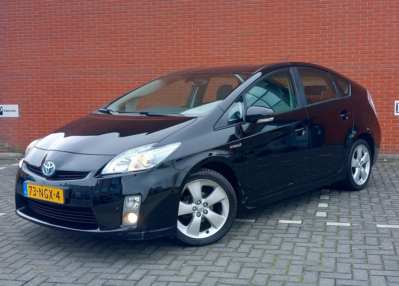 Toyota Prius - 1.8 Aspiration Clima/Navigatie - AutoWereld.nl
