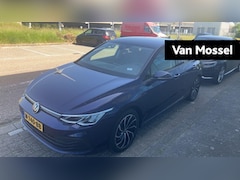 Volkswagen Golf - 1.5 eTSI Style | VERWACHT | ACHTERUITRIJCAMERA | NAVIGATIE | APPLE CARPLAY / ANDROID AUTO