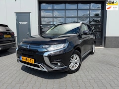 Mitsubishi Outlander - 2.4 PHEV Pure 1 ste eigenaar dealer onderhouden
