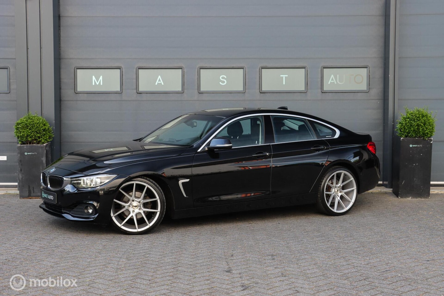 BMW 4-serie Gran Coupé - 418i High Executive|AUT|Sportstoelen|Parkeersensoren - AutoWereld.nl