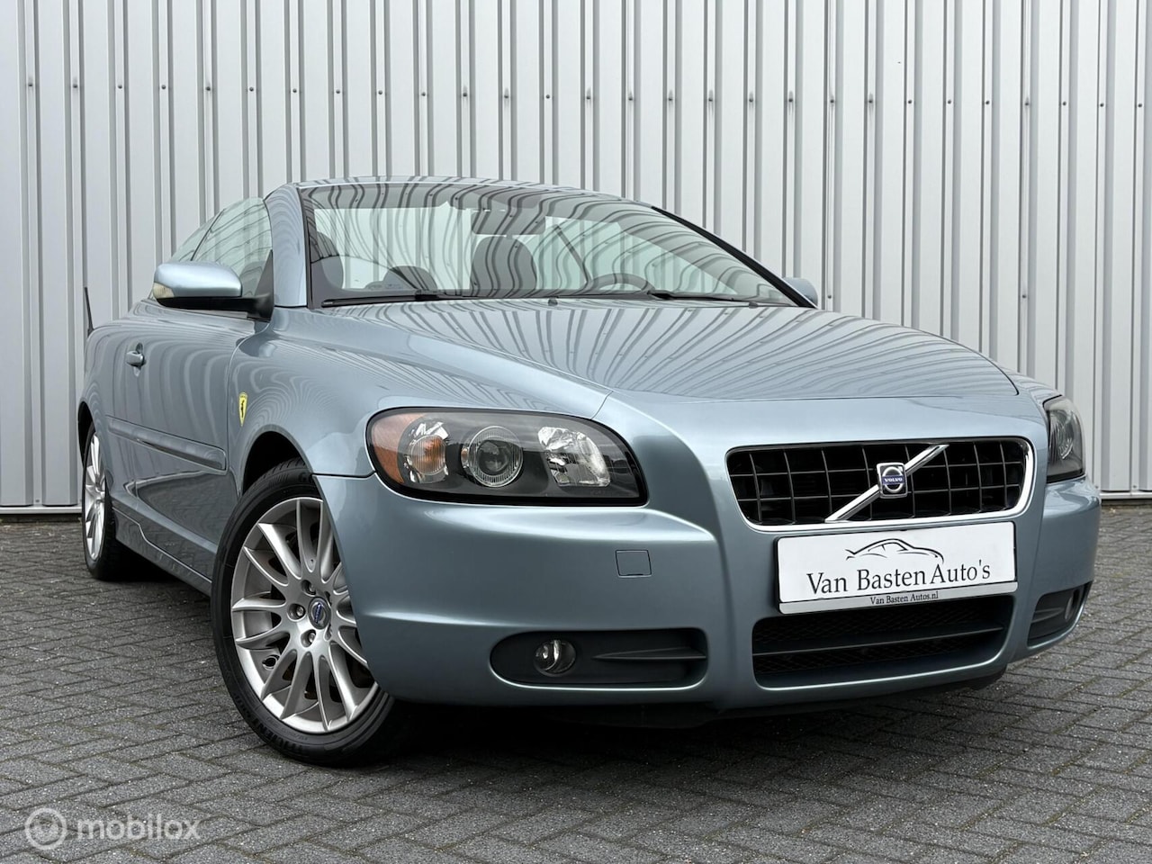 Volvo C70 Convertible - 2.4 Momentum 2.4 Momentum - AutoWereld.nl