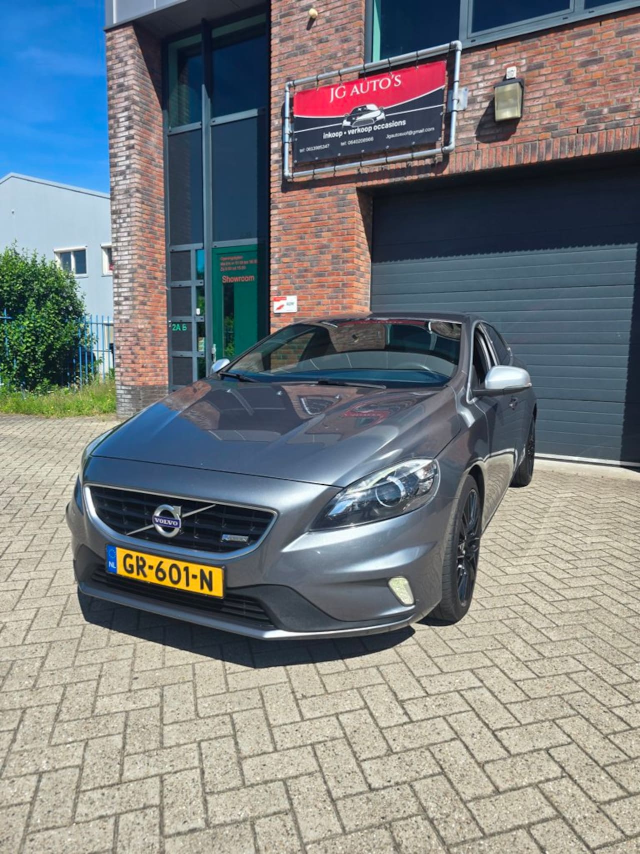 Volvo V40 - 2.0 D2 R-Design Business 2.0 D2 R-Design Business - AutoWereld.nl