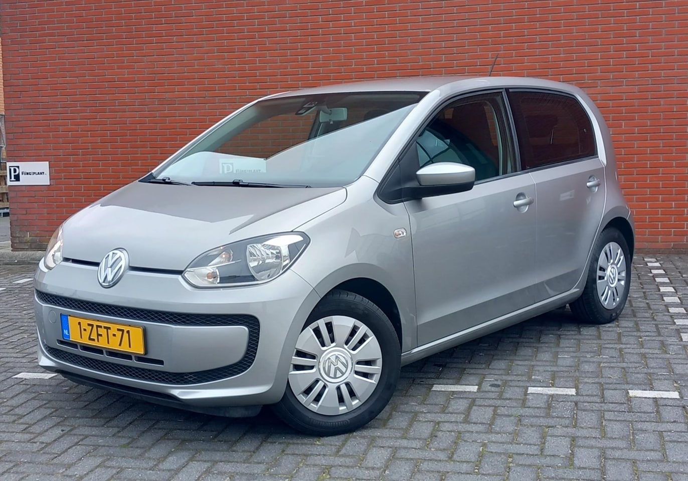 Volkswagen Up! - 1.0 44KW/60PK 5-DRS Move Up! Navigatie/Airco - AutoWereld.nl