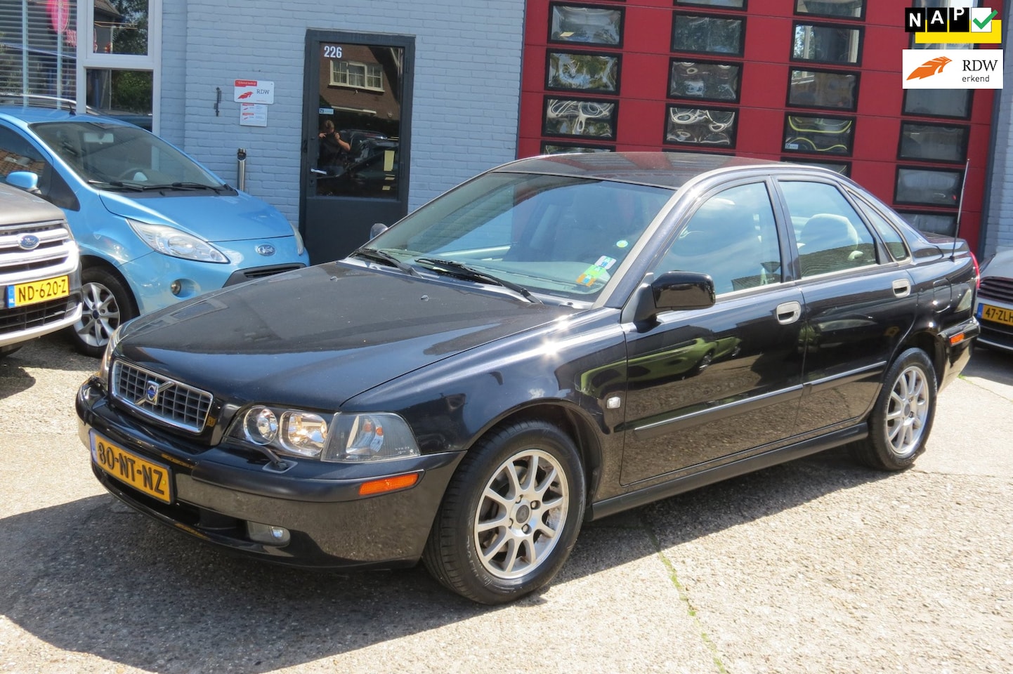 Volvo S40 - 1.8 Europa 1.8 Europa , KOUDE AIRCO, NWE APK , TREKHAAK - AutoWereld.nl